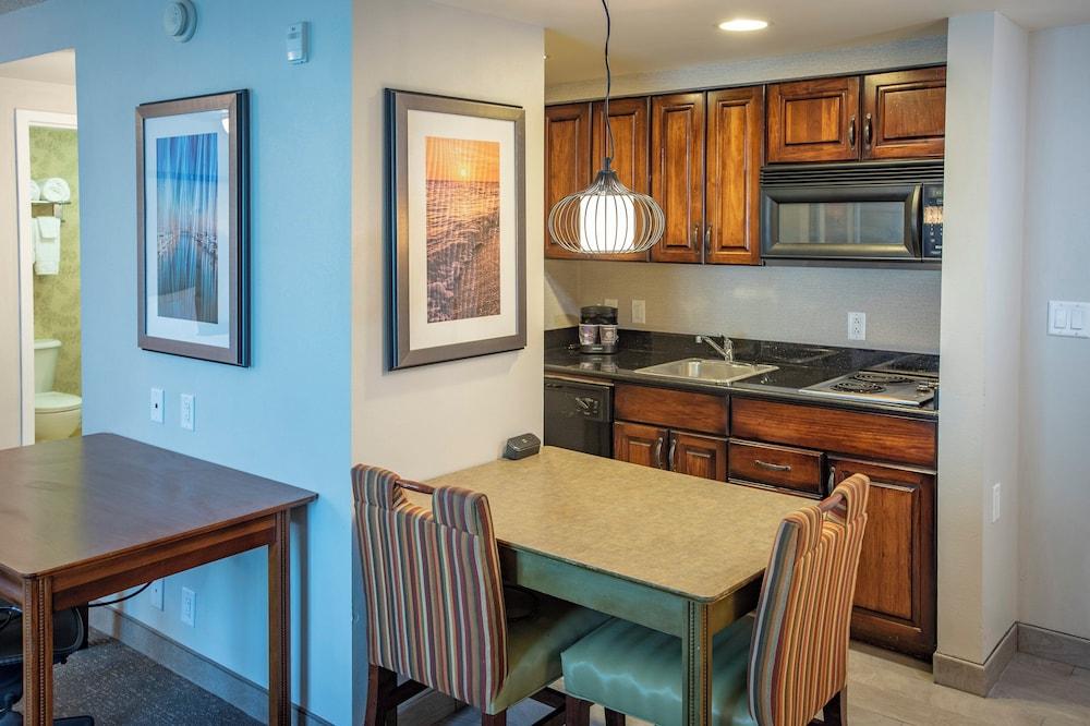 Pensacola Suites Hotel photo 8