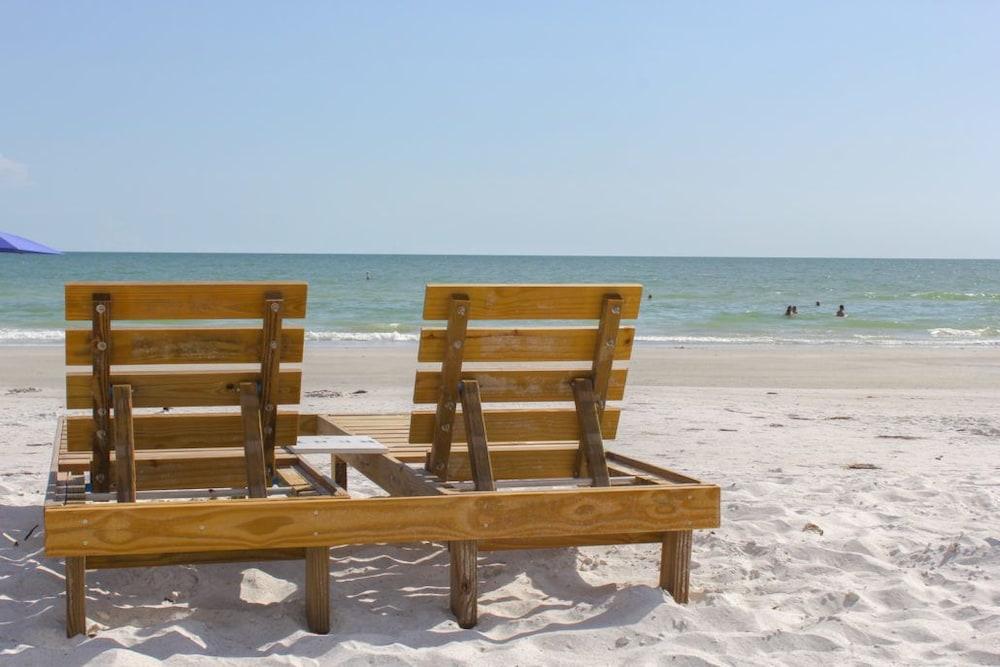 Sandalwood Beach Resort photo 44