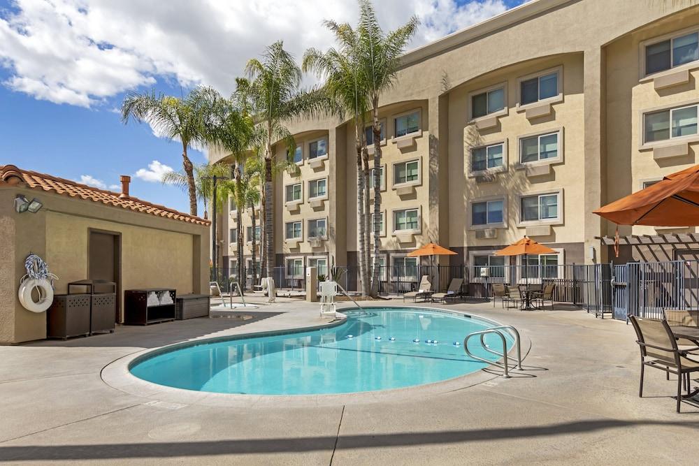 Holiday Inn Express San Bernardino - Colton by IHG photo 24