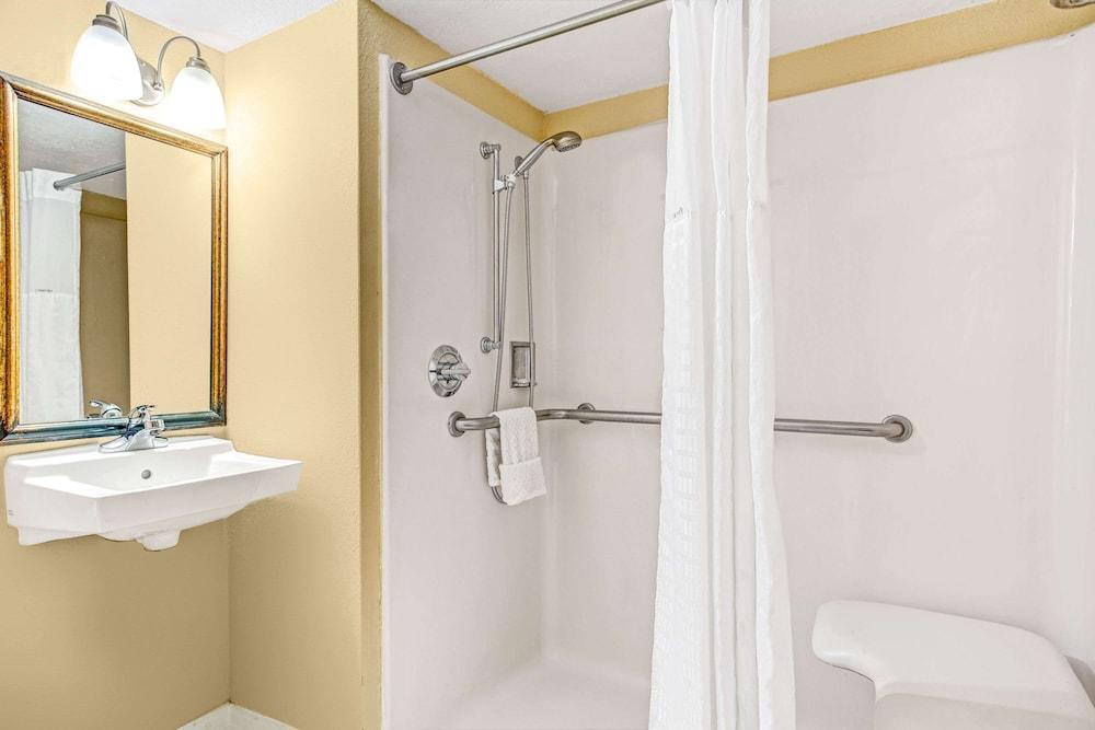 Days Inn by Wyndham York Alabama photo 9