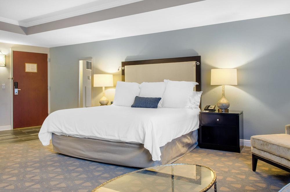 The Riverfront Hotel New Orleans photo 19