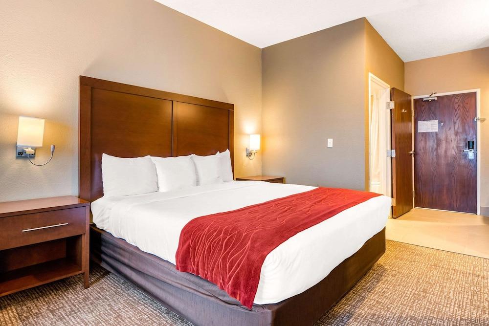 Comfort Inn Lathrop - Stockton Airport photo 9