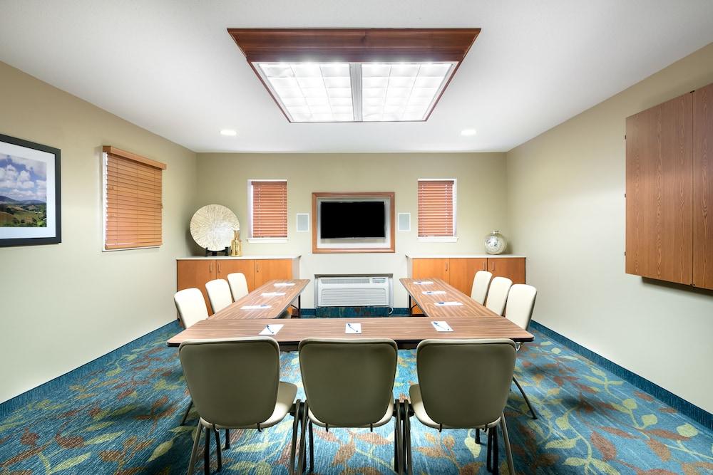 Candlewood Suites Washington Dulles Sterling by IHG photo 44