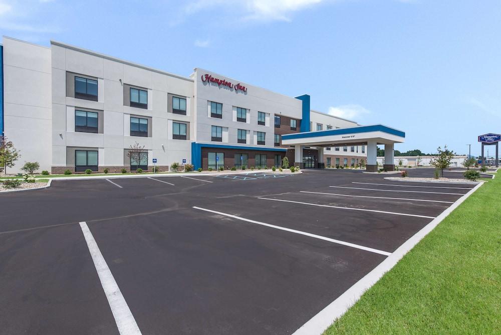 Hampton Inn Niles photo 23
