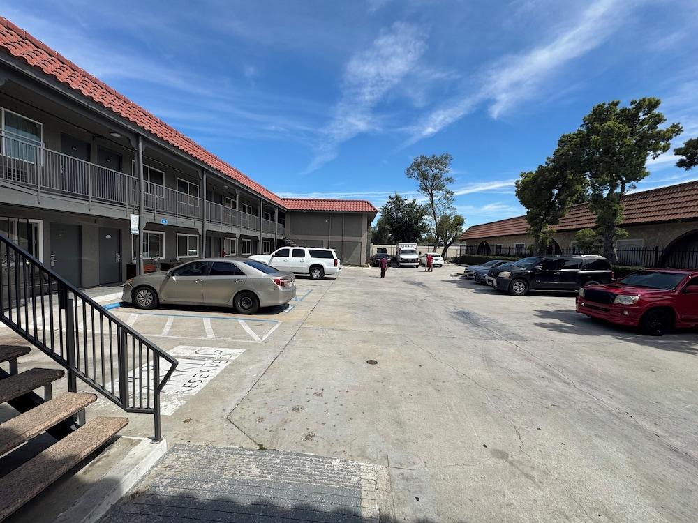 Vista Motel - Riverside photo 14
