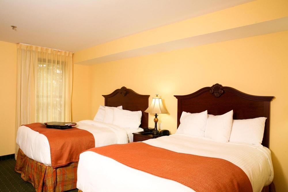 Main Street Inn photo 10