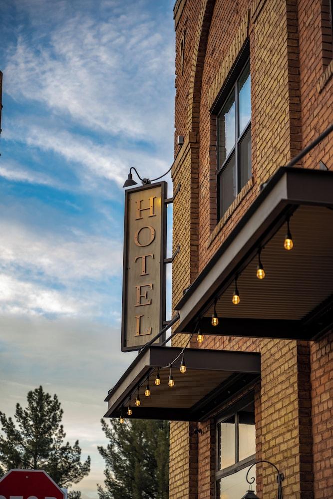 Park Hotel photo 1