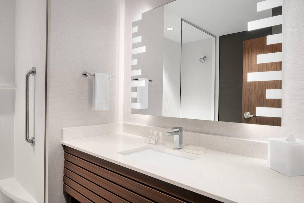 Courtyard by Marriott Houston I-10 West/Memorial photo 27