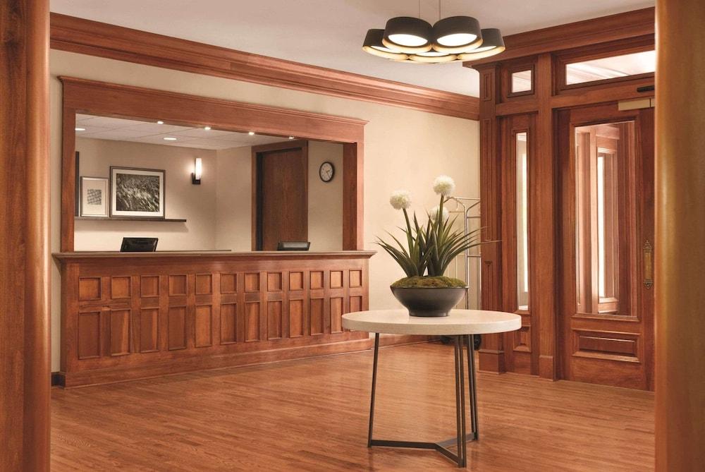 Country Inn & Suites by Radisson, St. Charles Historic District photo 2
