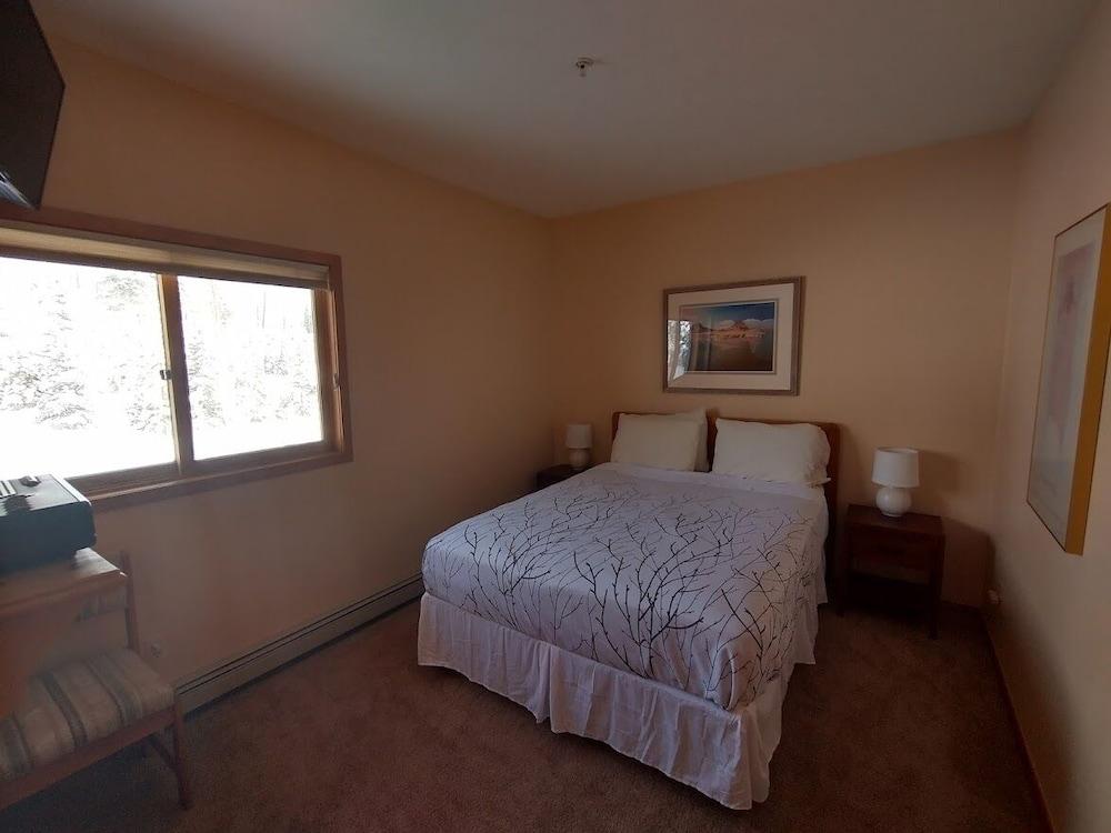 Swan Mountain Resort photo 51