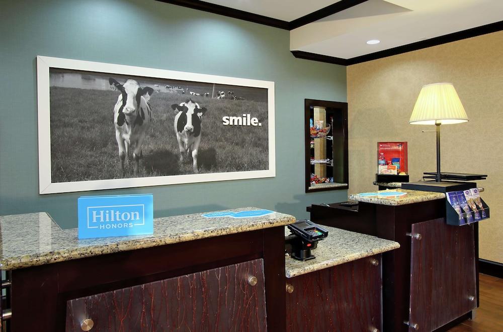 Hampton Inn & Suites Buffalo photo 5