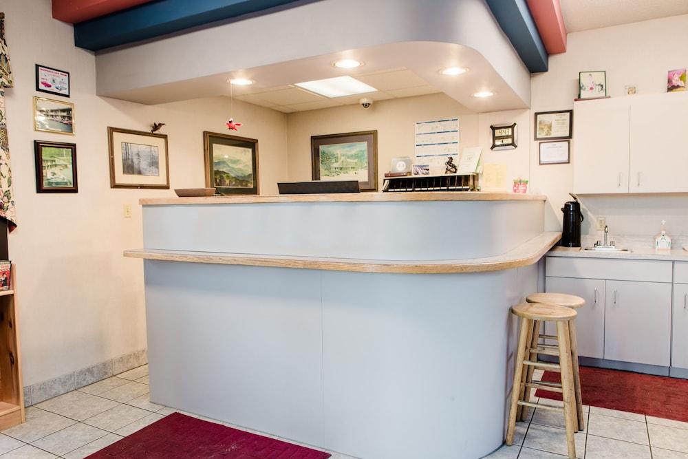 Mountain House Inn photo 4