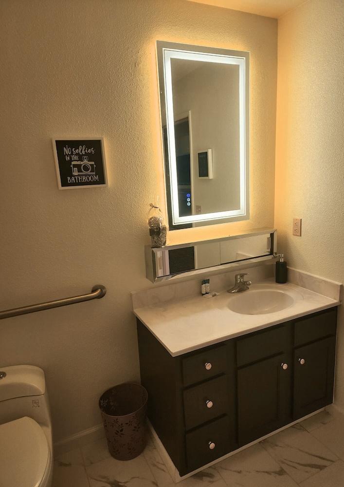 The Enchanted Suites & Residence photo 24