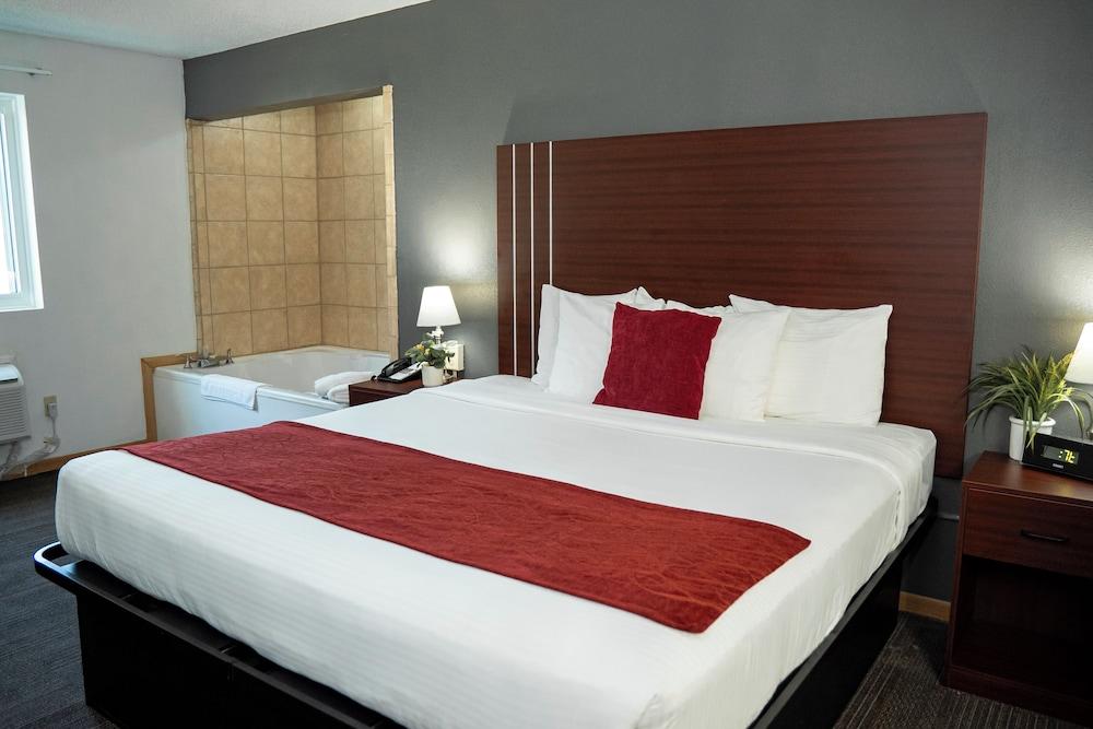 Victorian Inn & Suites photo 20