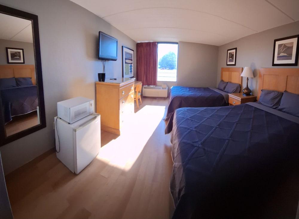 Madison Inn and Suites photo 50