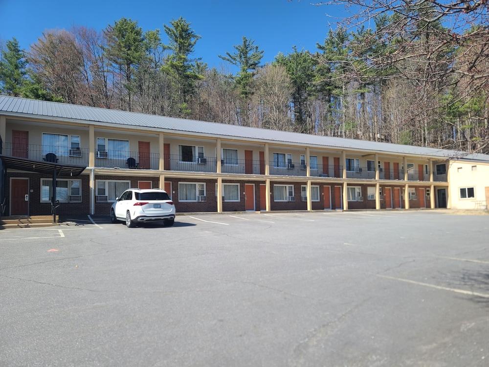 Tilton Lodge Inn and Suites — hotel in Tilton