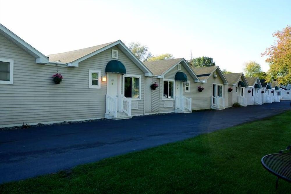 Lockview Motel photo 11