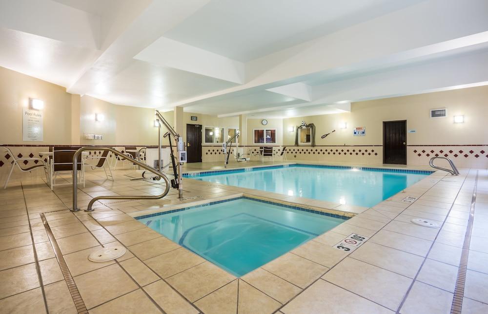 Holiday Inn Express - Layton by IHG photo 2