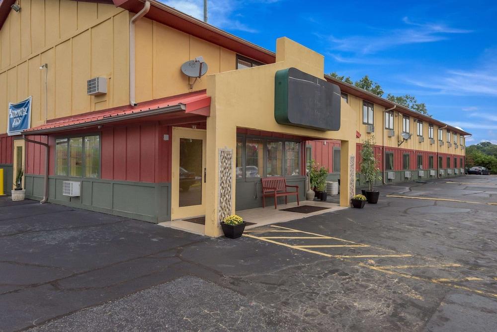 Rodeway Inn Benton photo 13