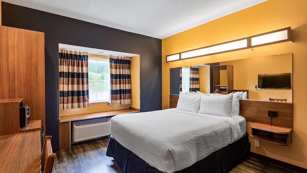 SureStay Plus Hotel by Best Western Keyser photo 2