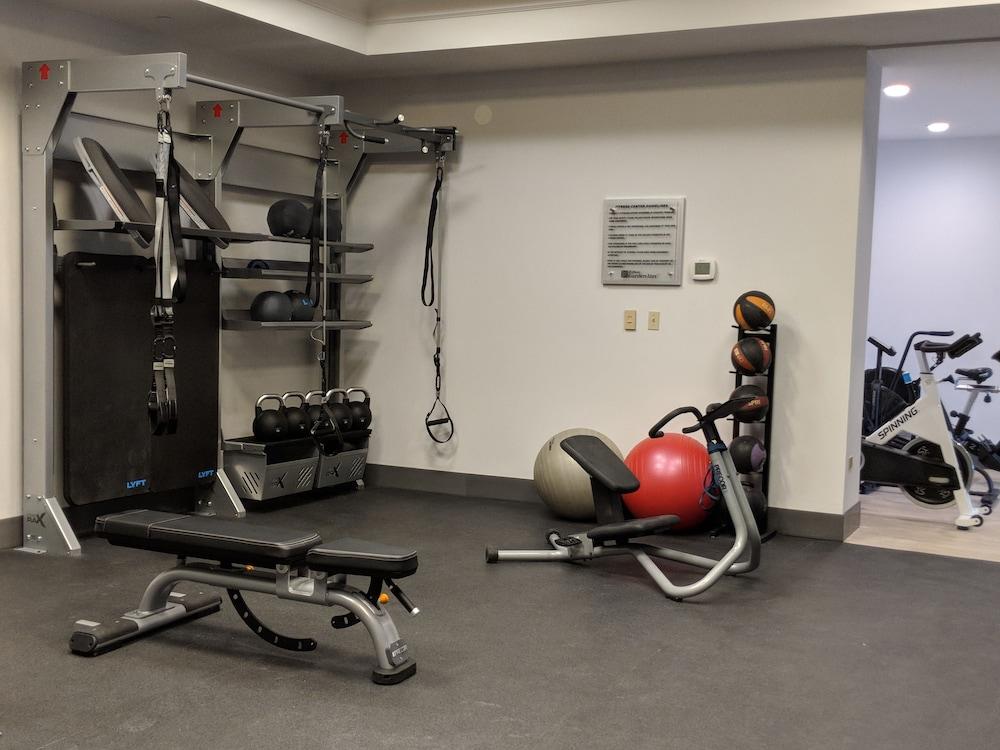 Hilton Garden Inn Chicago North Shore/Evanston photo 25