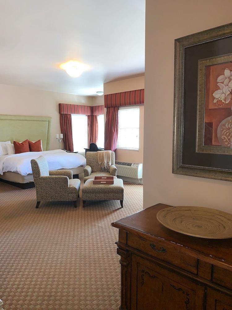 Blue Bay Inn photo 11