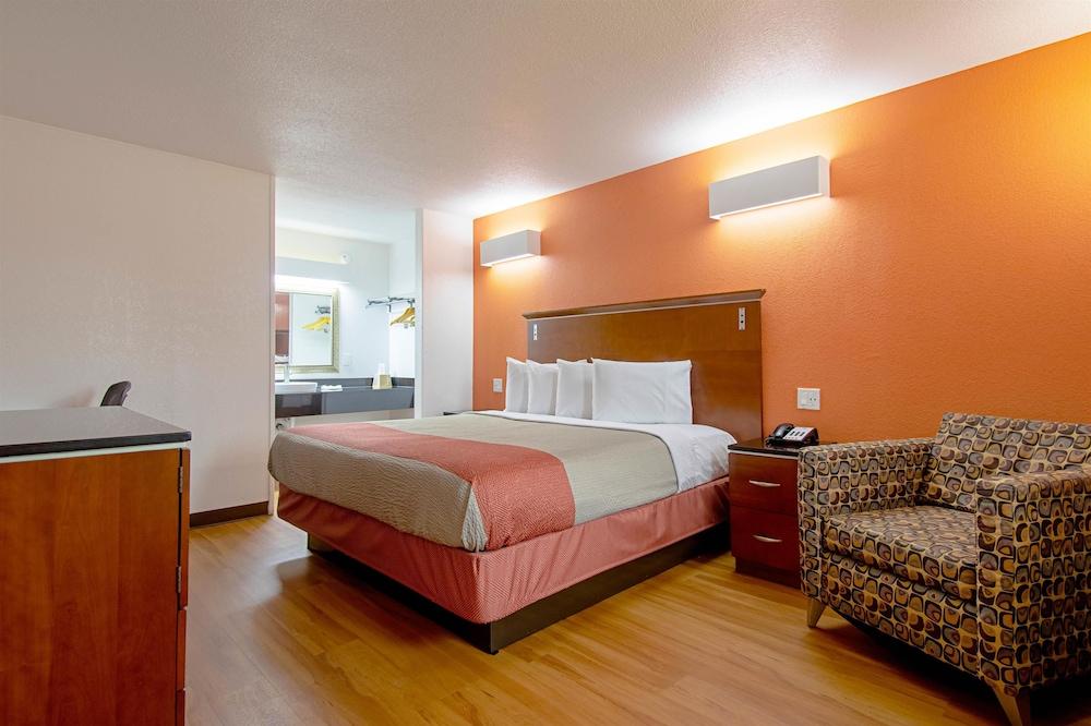 Motel 6 Alma, AR photo 40