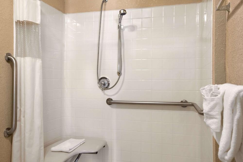 Days Inn by Wyndham Montrose photo 25