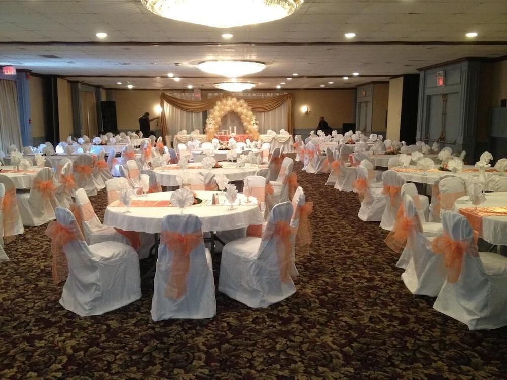 Red Carpet Inn Hazleton photo 26