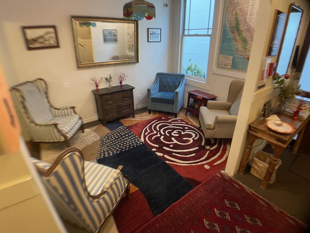 San Anselmo Inn photo 2