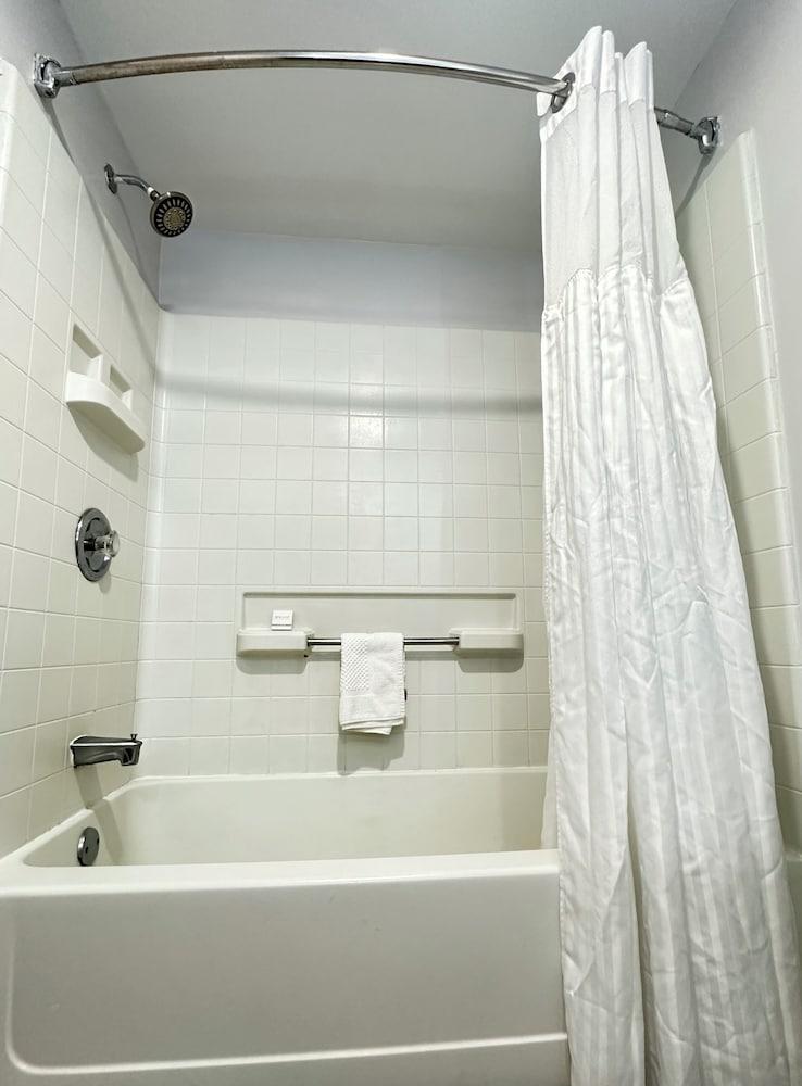 Aderi Hotel Niantic photo 13