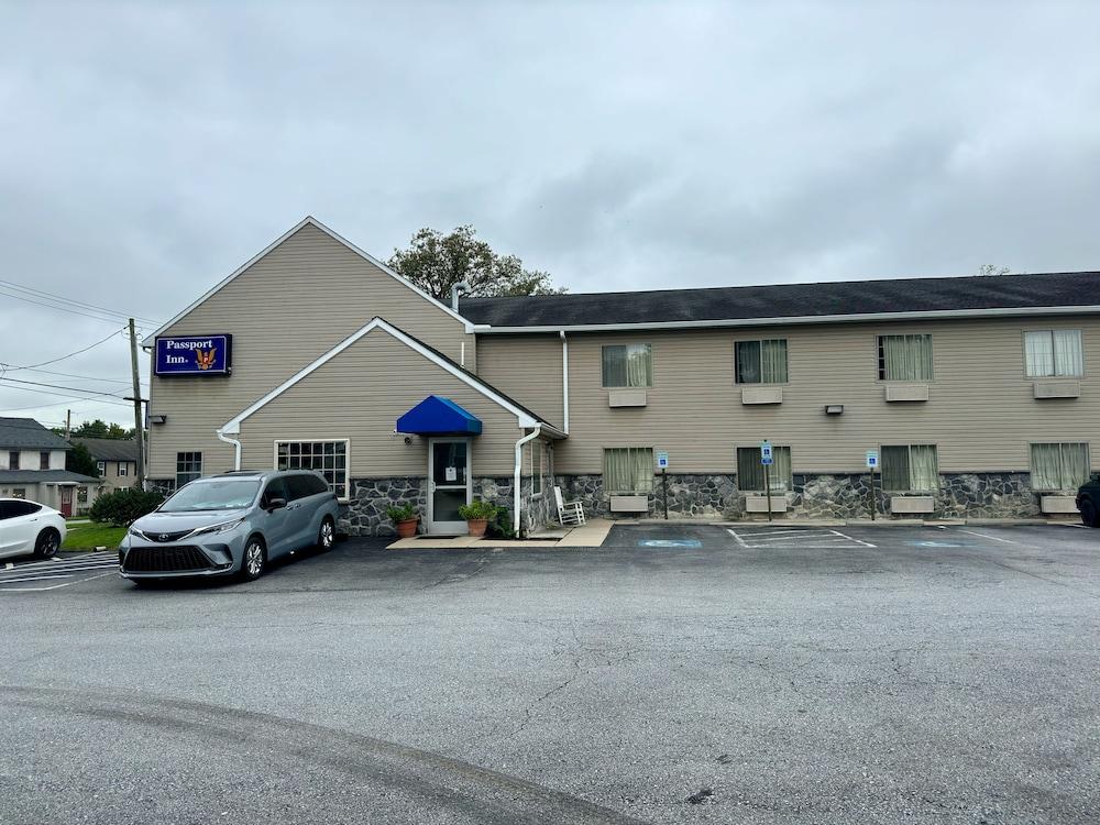 Passport Inn photo 23