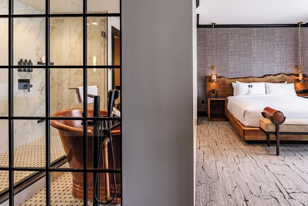Hotel Renegade photo 47