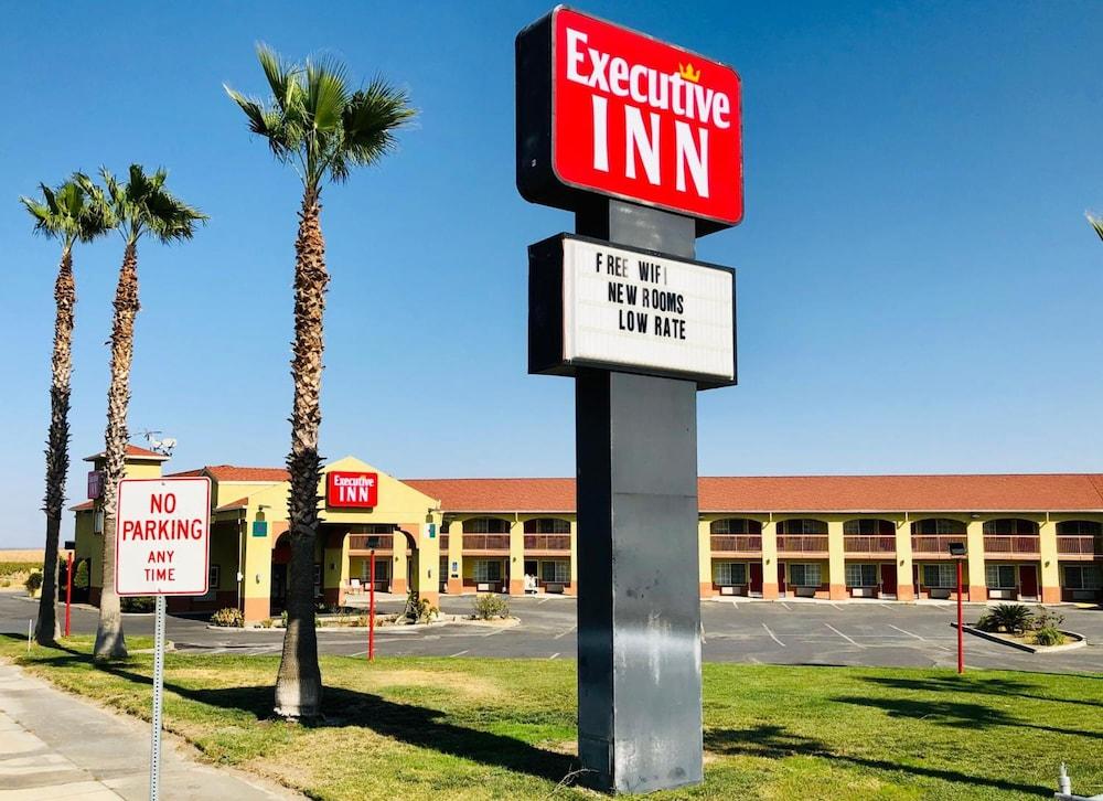 Executive Inn photo 38
