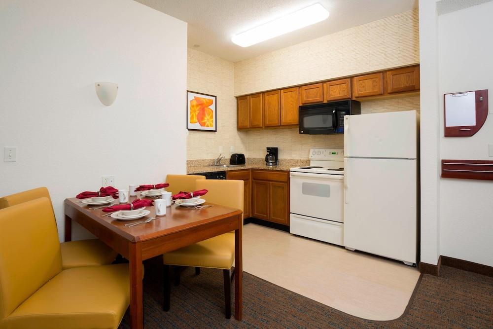 Residence Inn by Marriott Olathe Kansas City photo 13