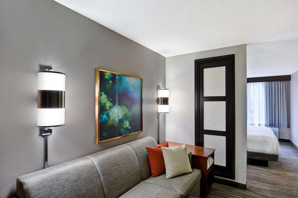 Hyatt Place Birmingham/Hoover photo 13