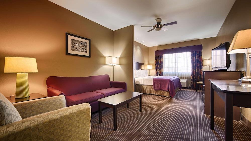 Best Western Giddings Inn & Suites photo 3
