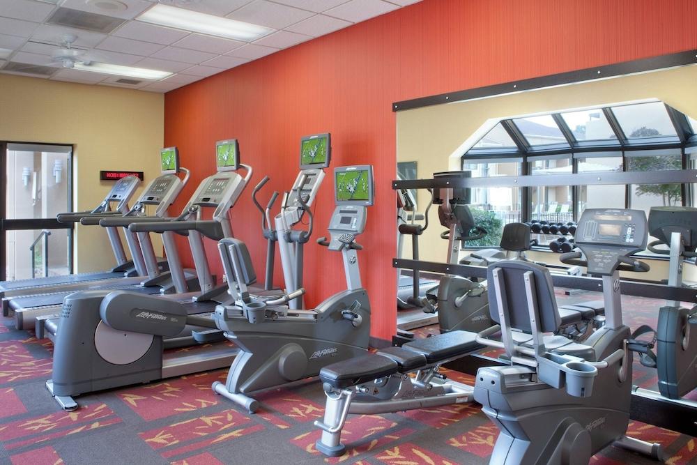Courtyard by Marriott Columbus photo 2