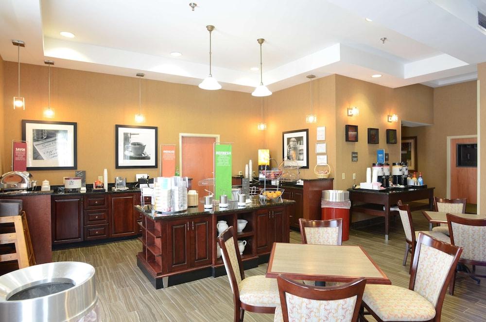 Hampton Inn Vidalia photo 17
