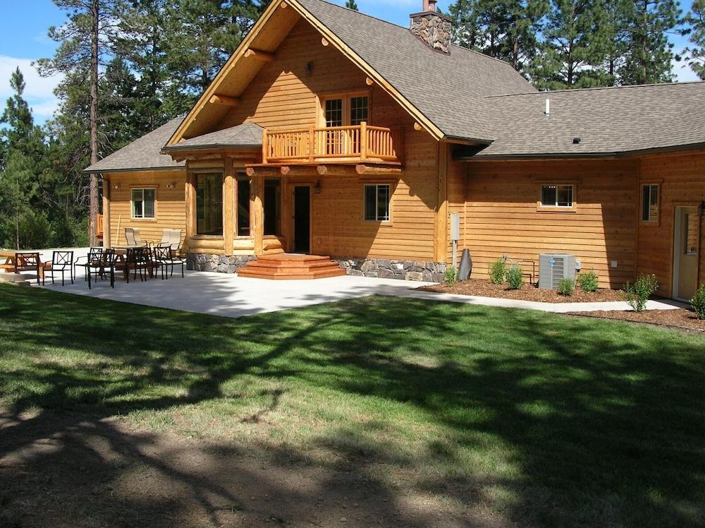Pineview Lodge photo 2