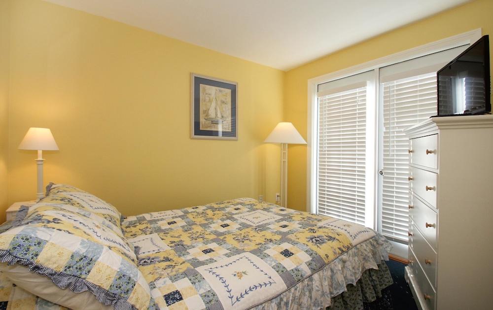 Colonial Acres Resort photo 54