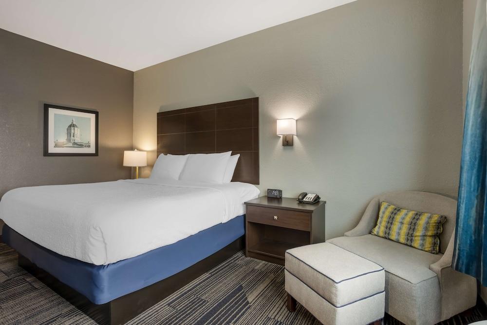 Best Western Plus Columbia Inn photo 24