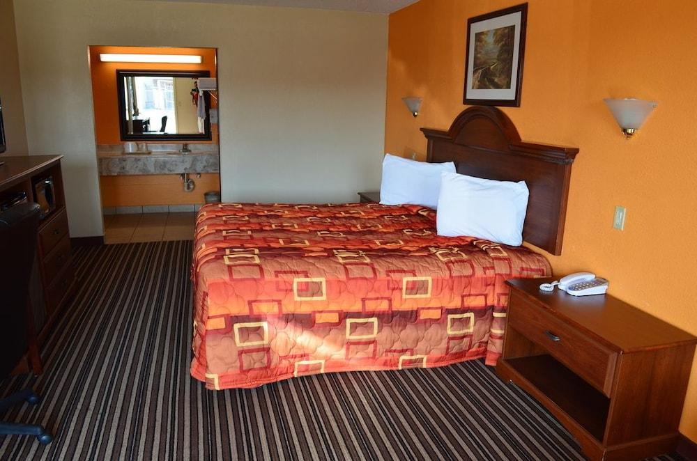 Royal Inn photo 7