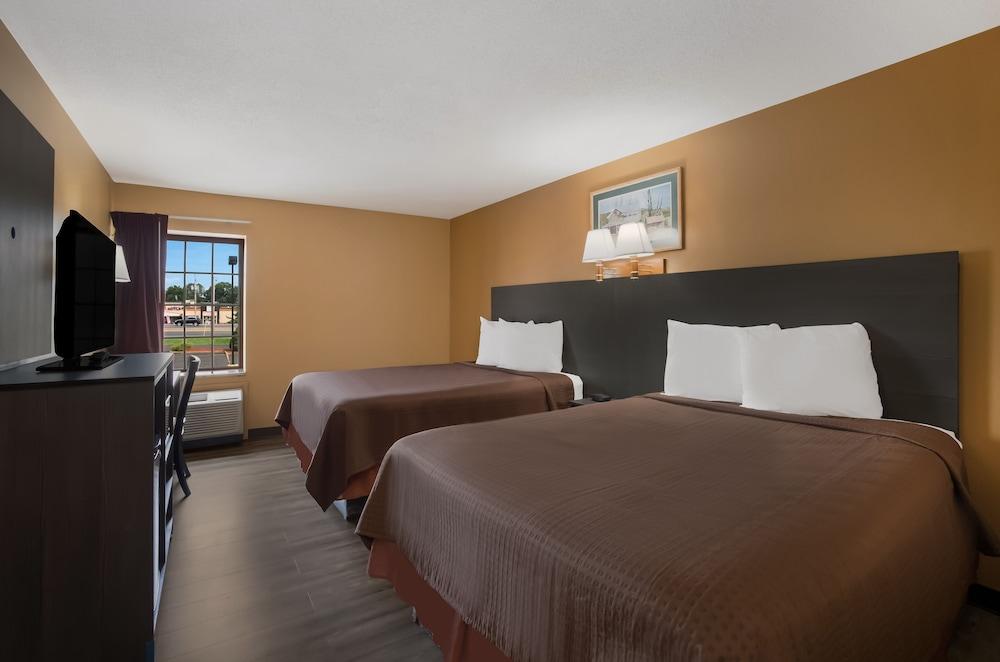 Econo Lodge Allentown North photo 1
