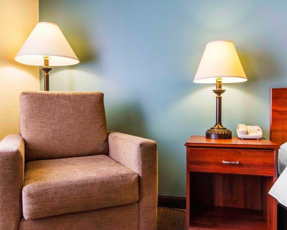 Sleep Inn & Suites Evansville - Casper photo 11