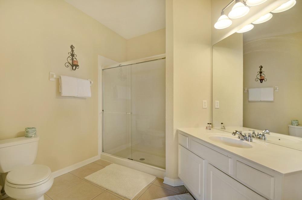 Vista Cay by Orlando Resort Rentals on Universal Boulevard photo 4