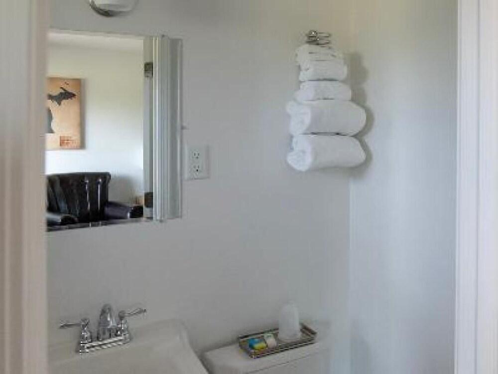 Three Lakes Motel photo 19