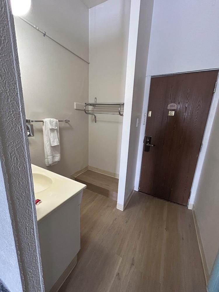 Studio Apartments photo 13