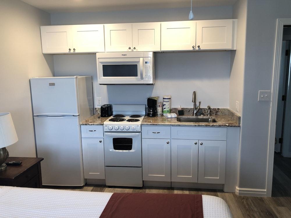 Beachgate CondoSuites and Oceanfront Resort photo 14