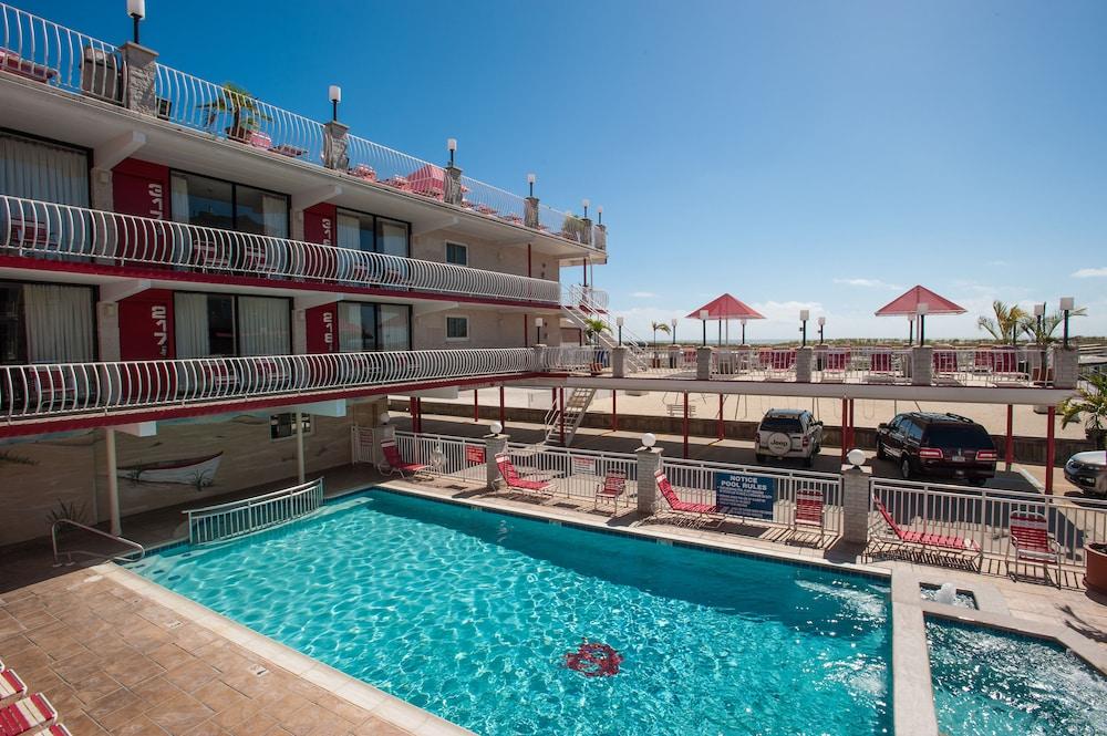 Matador Oceanfront Resort photo 6